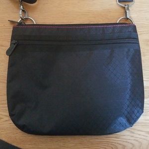 Thirty one crossbody
